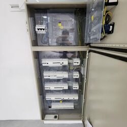 Hamilton Road (D8), Retail #572598871